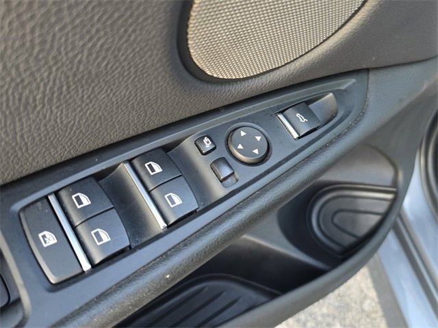 Used 2019 BMW X6 sDrive35i w/ M Sport Package image 18