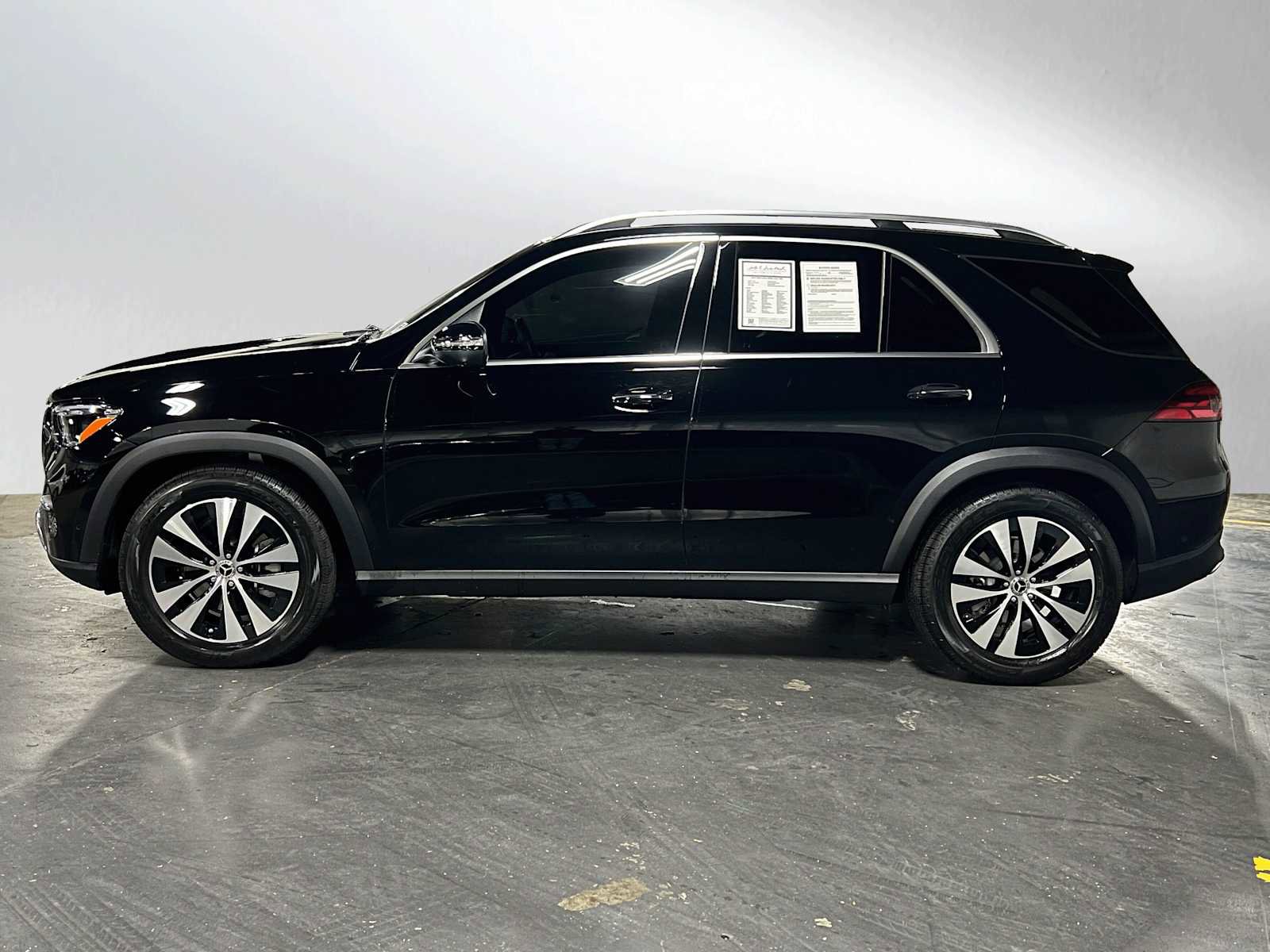 Used 2025 Mercedes-Benz GLE 350 4MATIC image 6