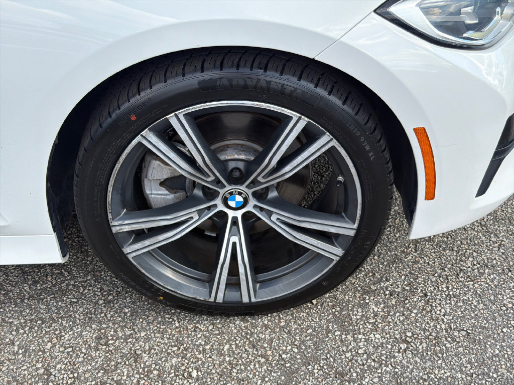 Used 2022 BMW 330i Sedan w/ Premium Package 2 RWD image 12