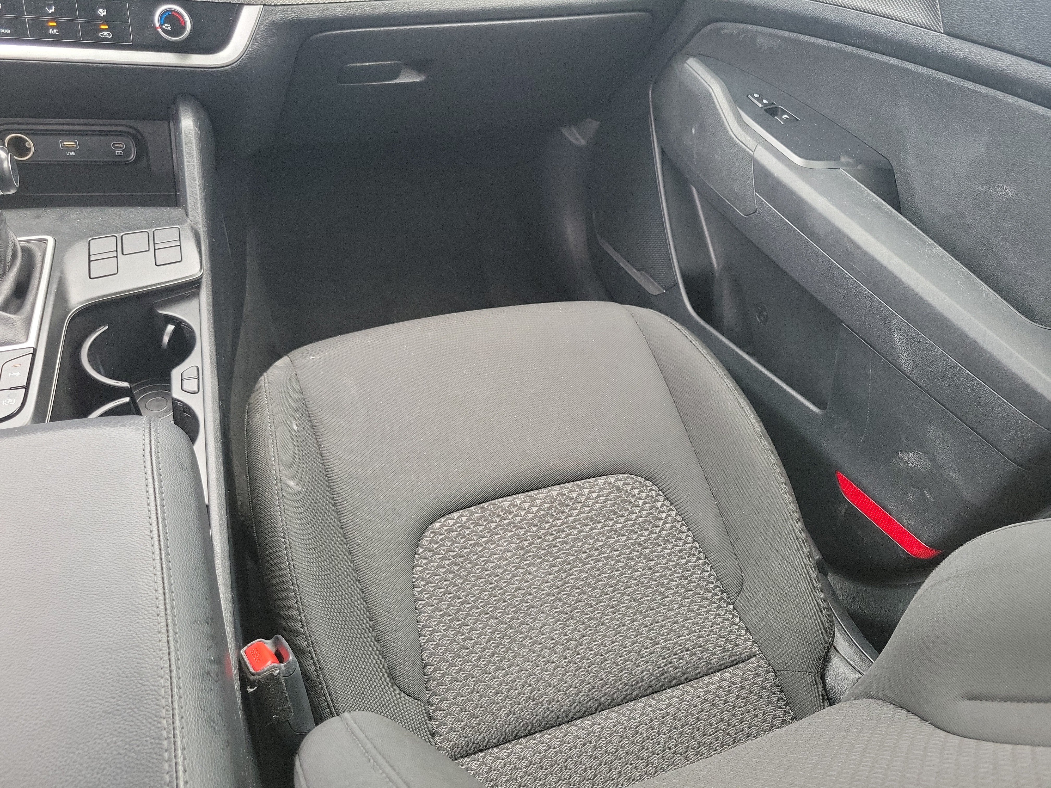 Used 2023 Kia Sportage LX FWD image 21
