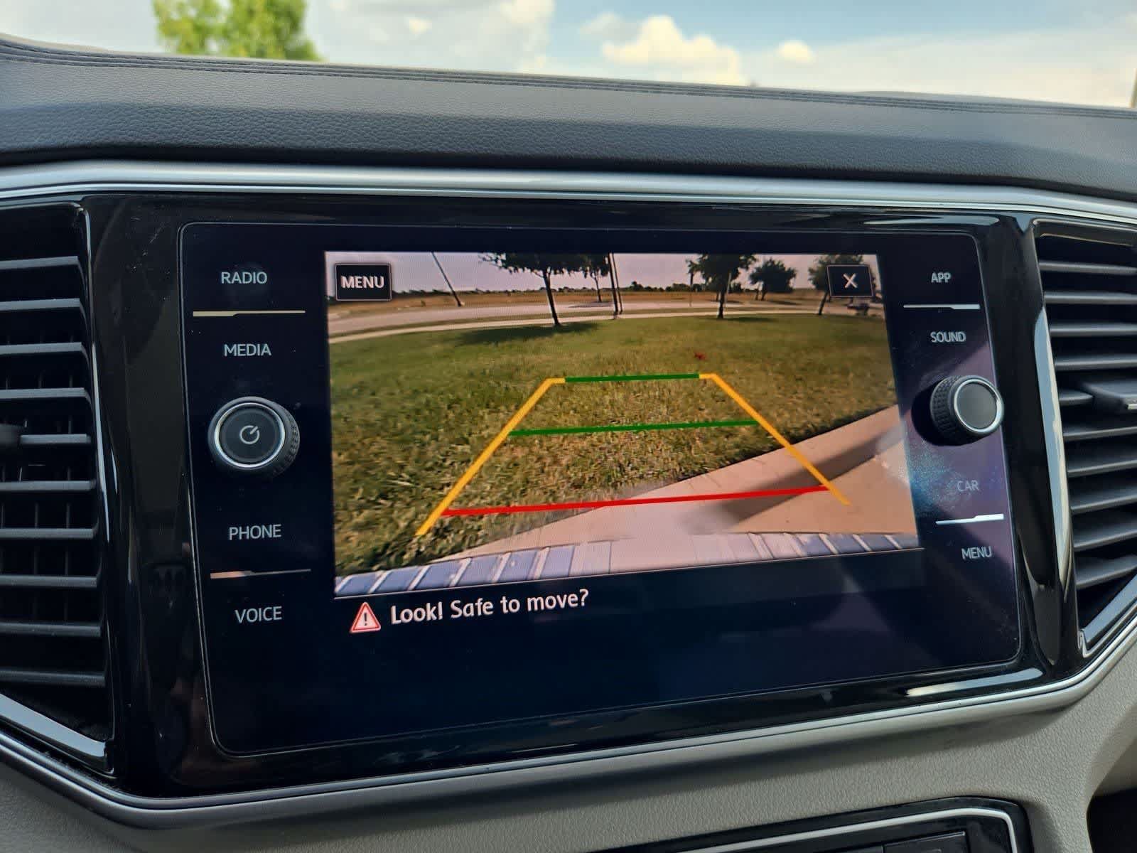 Used 2018 Volkswagen Atlas SEL FWD image 28
