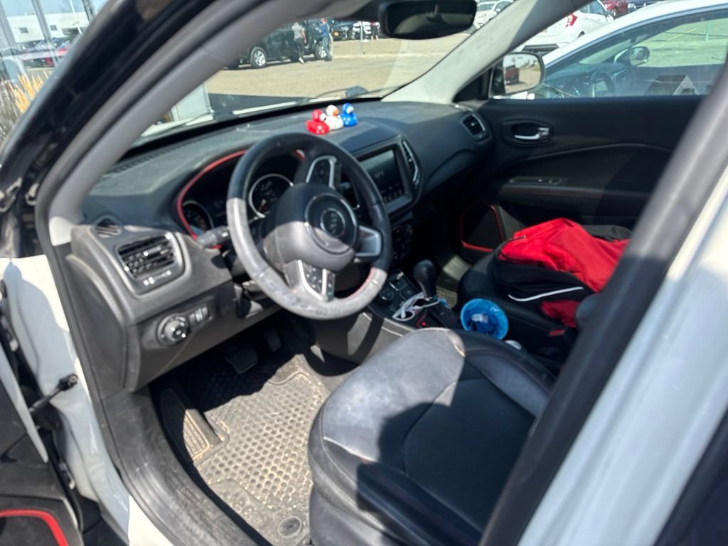 Used 2018 Jeep Compass Trailhawk w/ Leather Interior Group AWD/4WD image 7