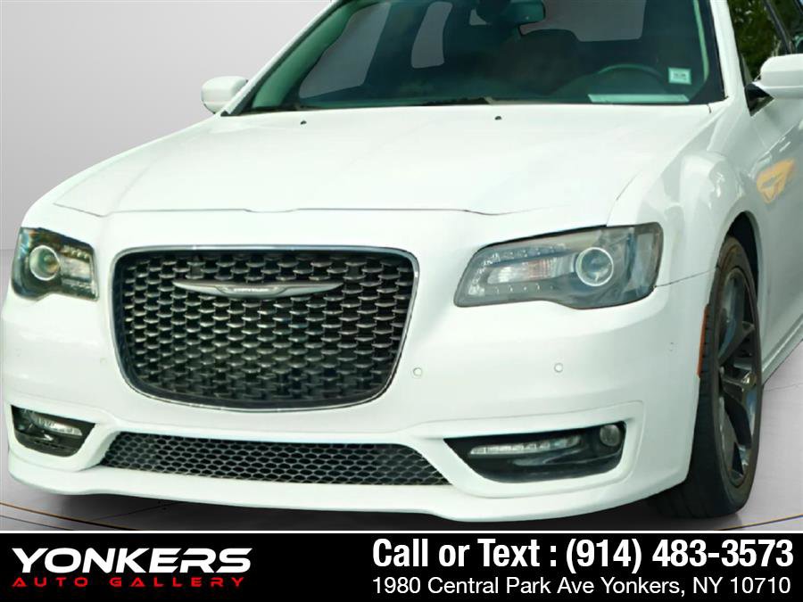 Used 2021 Chrysler 300 Touring L image 16