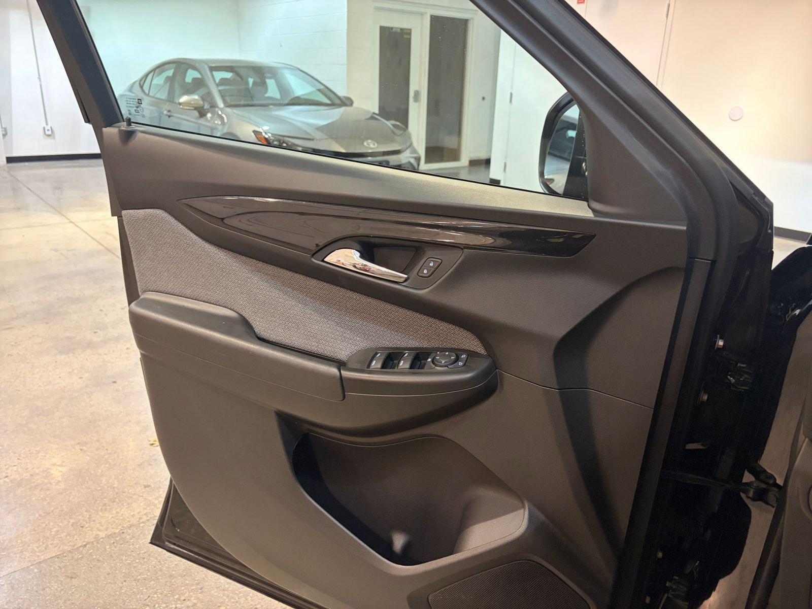 Used 2025 Chevrolet TrailBlazer LT image 21