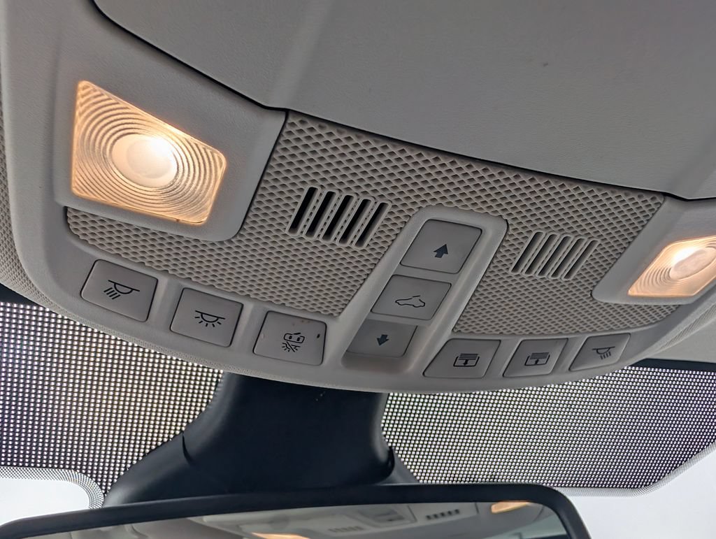 Used 2019 Ford Edge Titanium w/ Equipment Group 301A FWD image 30