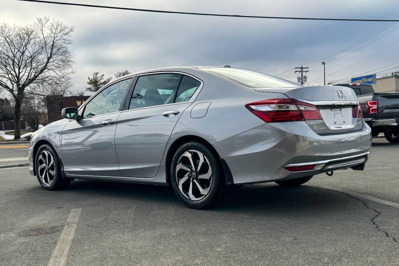 Used 2016 Honda Accord EX image 6