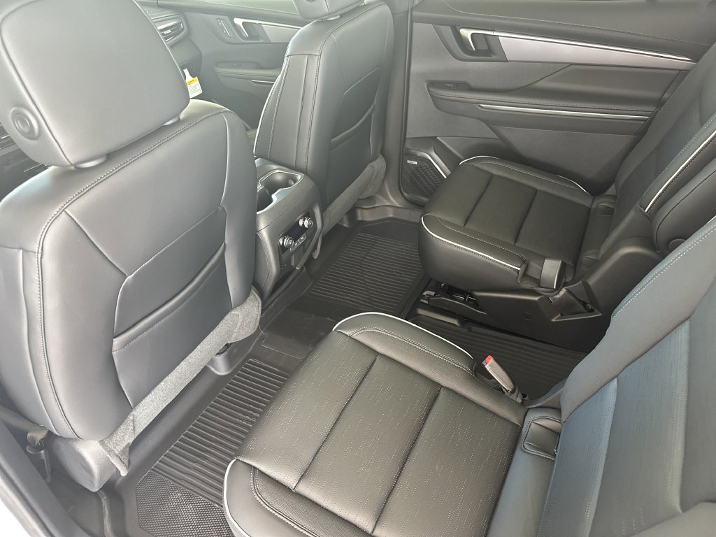 New 2026 Buick Enclave Sport Touring w/ Power Package FWD image 32