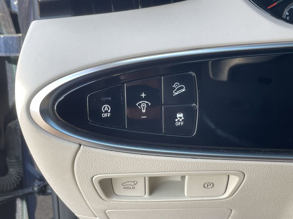 Used 2022 Genesis GV70 2.5T w/ Select Package image 17