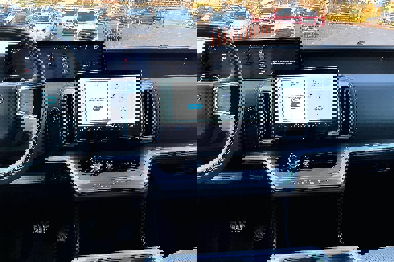 Used 2025 Ford Expedition Max Platinum image 6