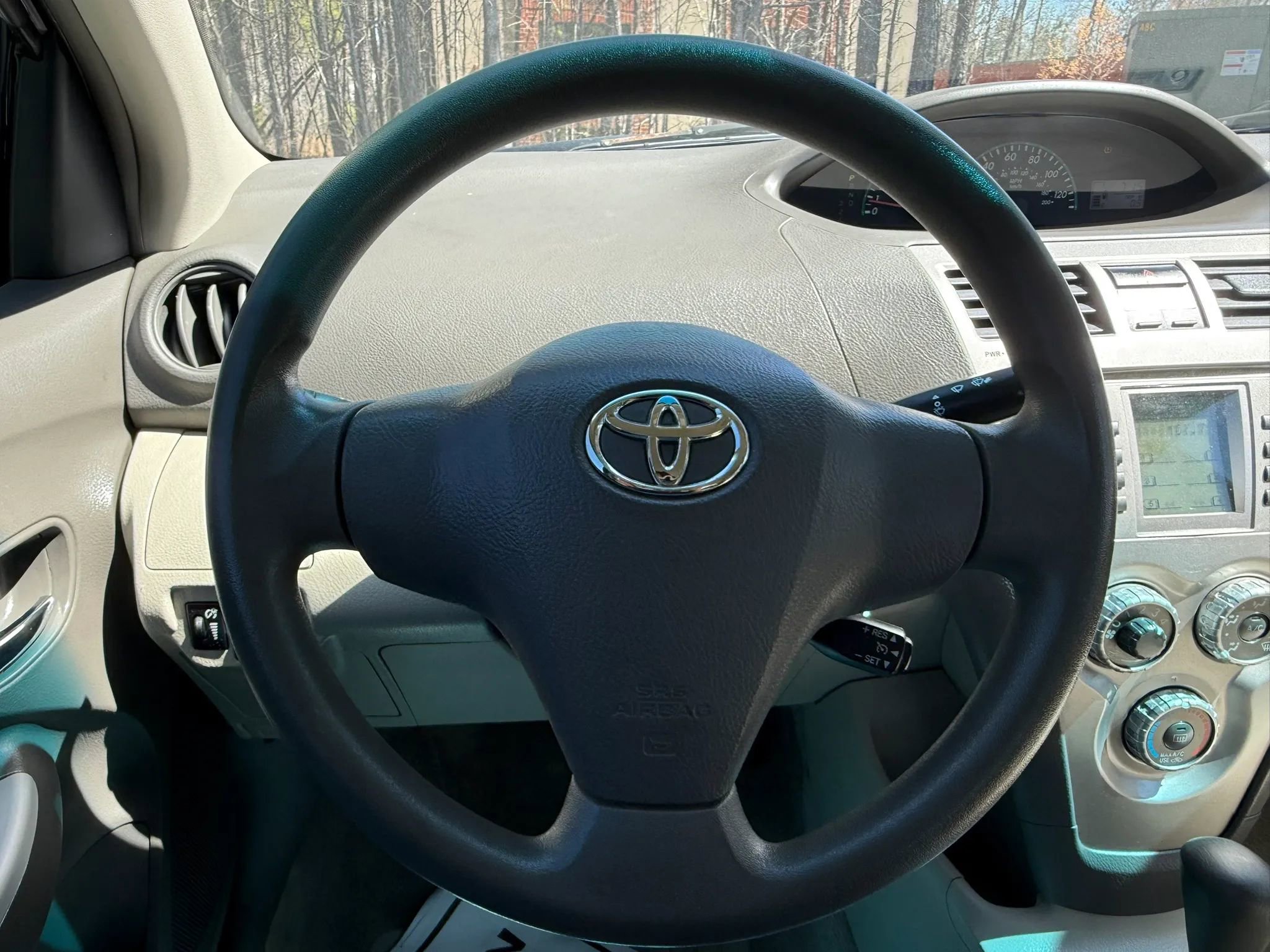 Used 2011 Toyota Yaris Sedan w/ PWR Pkg w/Steel Wheels image 25