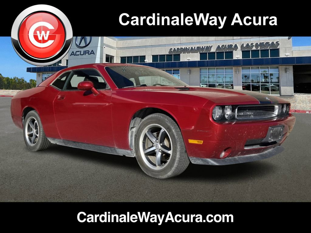 Used 2010 Dodge Challenger SE image 1