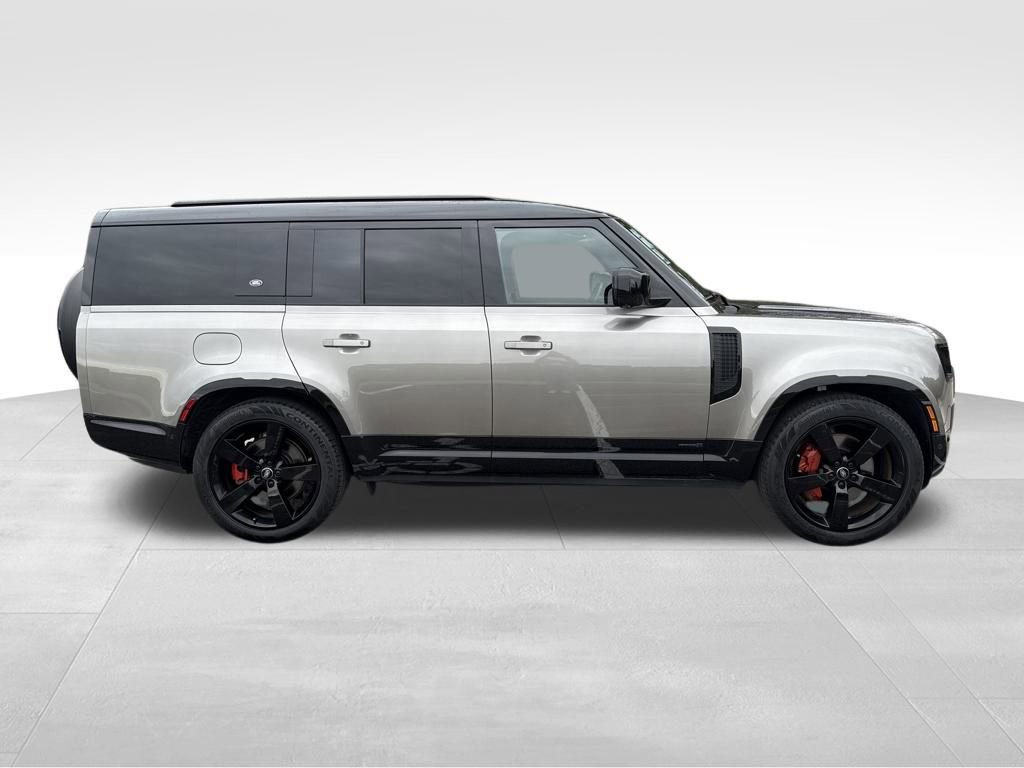 New 2024 Land Rover Defender 130 X image 6