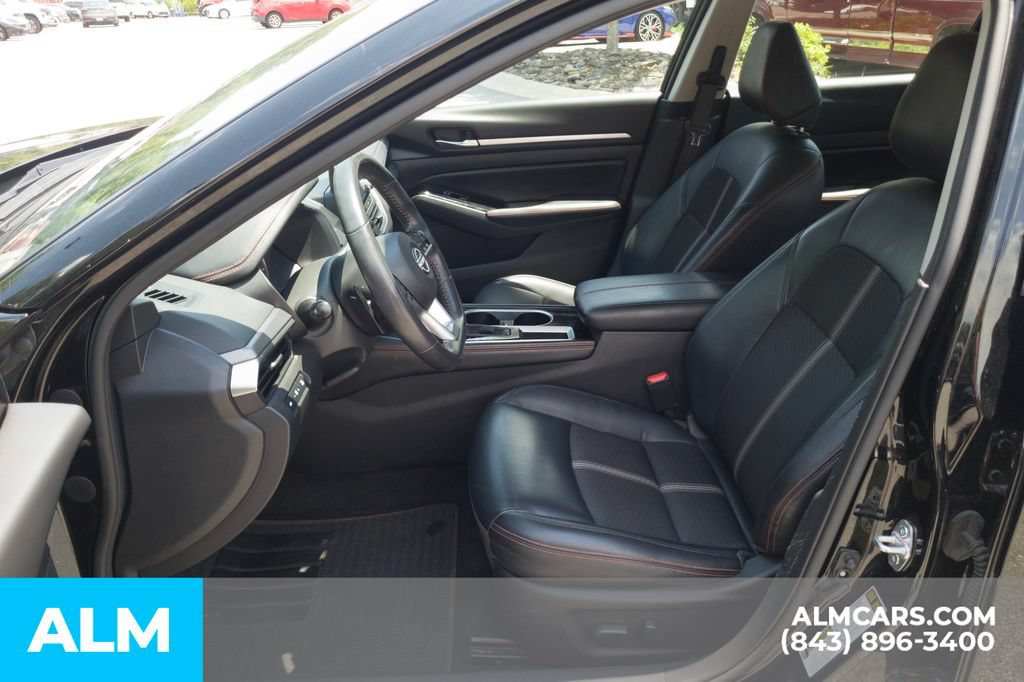 Used 2024 Nissan Altima 2.5 SR FWD image 15