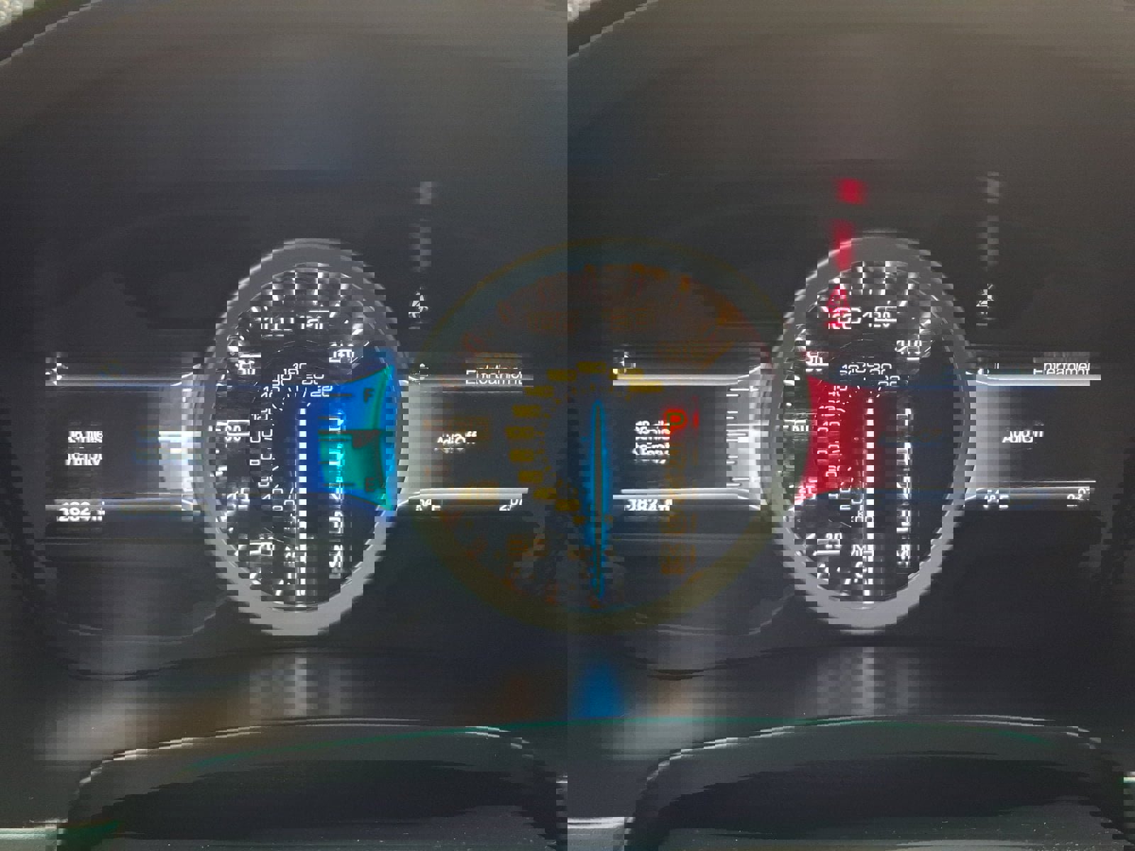 Used 2014 Ford Explorer XLT w/ Equipment Group 202A image 13