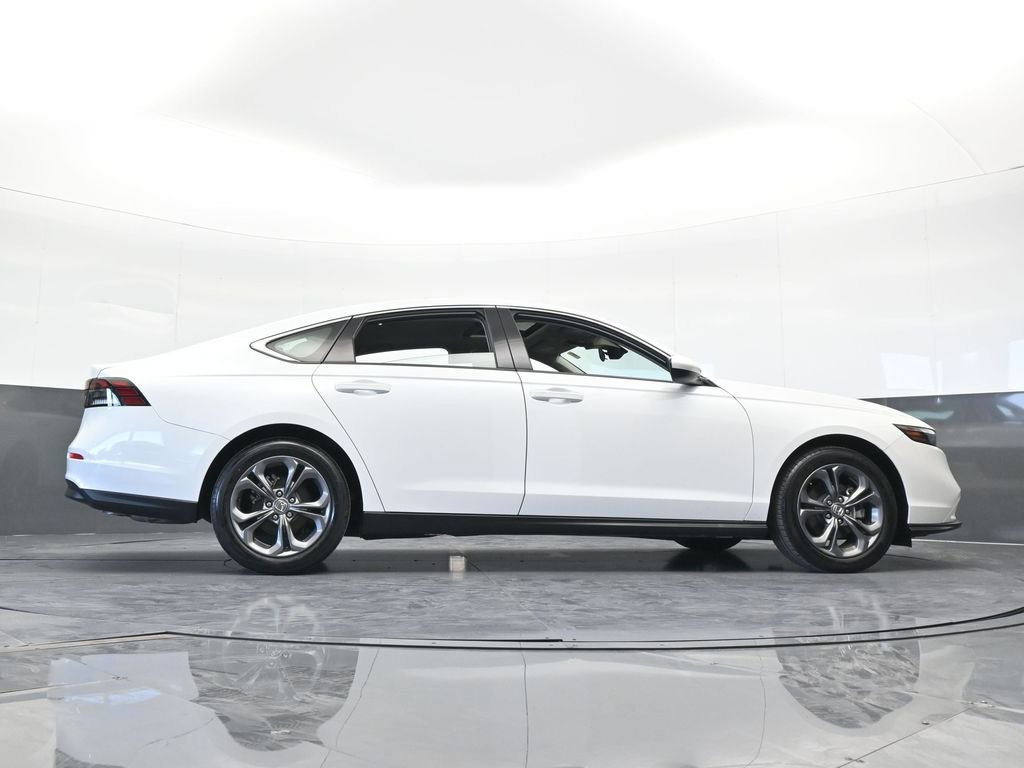Used 2023 Honda Accord EX image 62