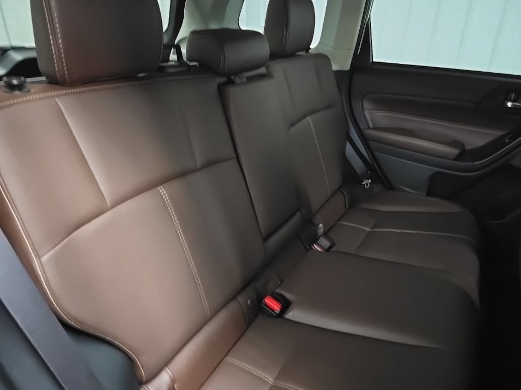 Used 2017 Subaru Forester 2.5i Touring AWD/4WD image 20
