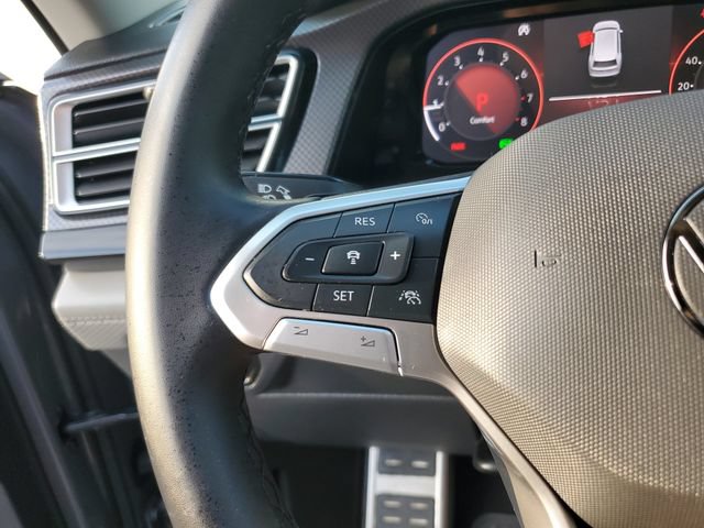 Used 2024 Volkswagen Atlas Peak Edition SE AWD/4WD image 29