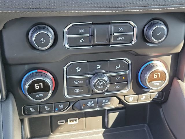 Used 2024 Chevrolet Suburban Premier w/ Premium Package image 37