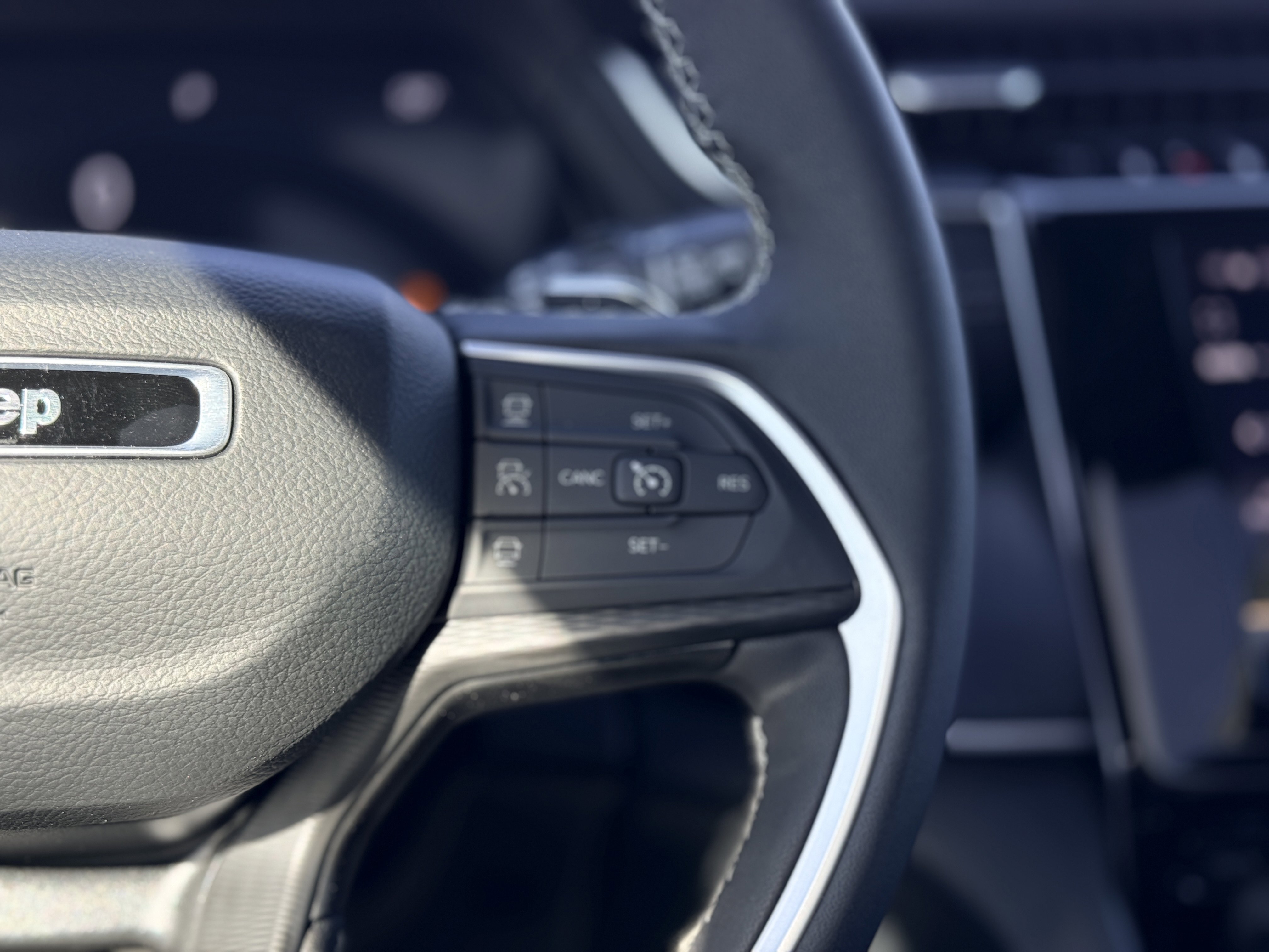 New 2025 Jeep Grand Cherokee 4WD image 12