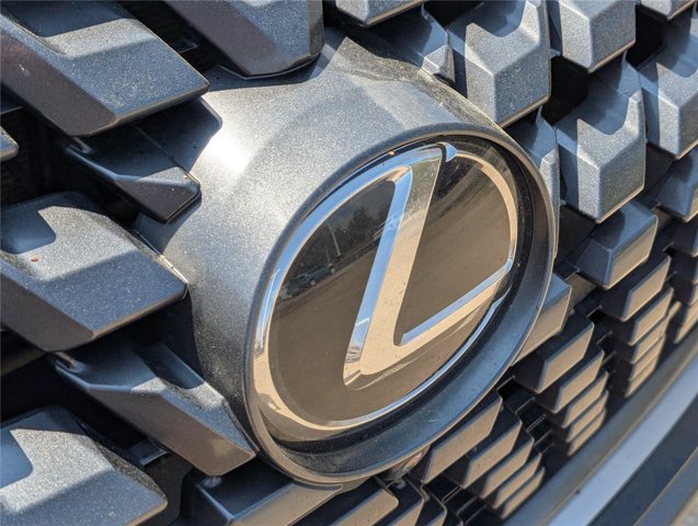 Used 2022 Lexus GX 460 Luxury w/ Sport Design Package AWD/4WD image 12