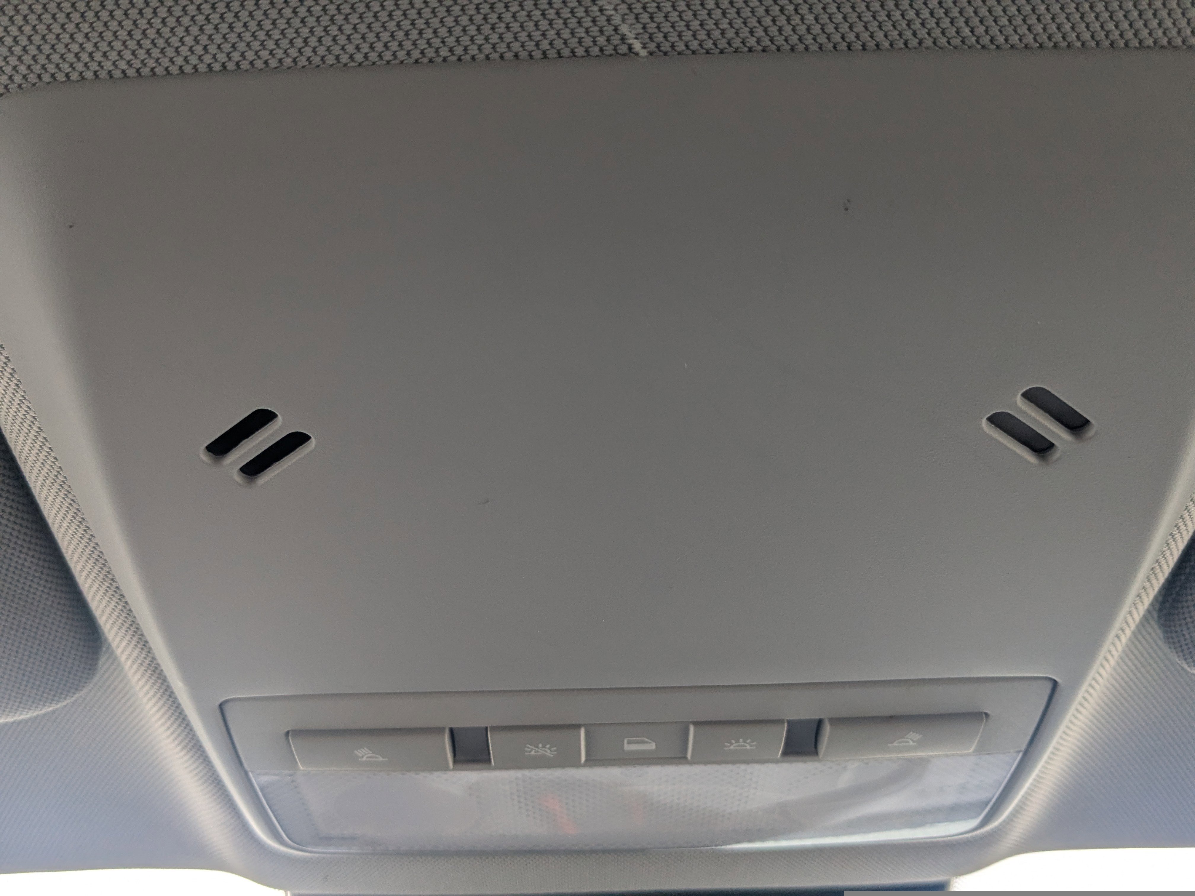 Used 2022 Chevrolet Trax LS w/ Tint and Cruise Package image 21