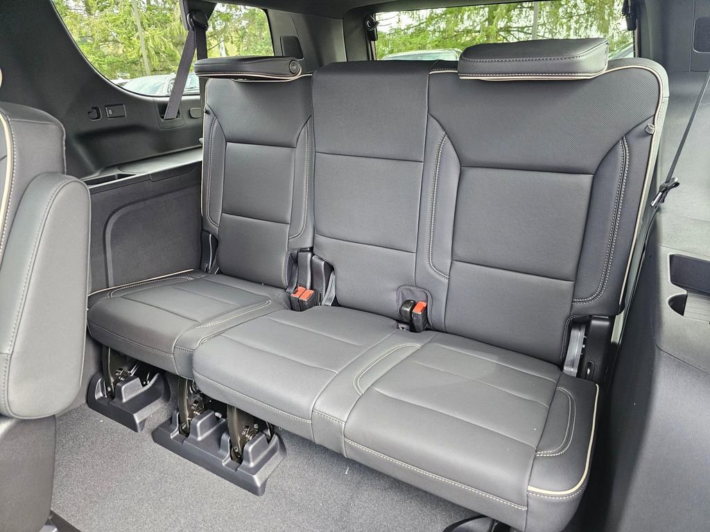 New 2026 GMC Yukon XL Elevation w/ Elevation Premium Package AWD/4WD image 18