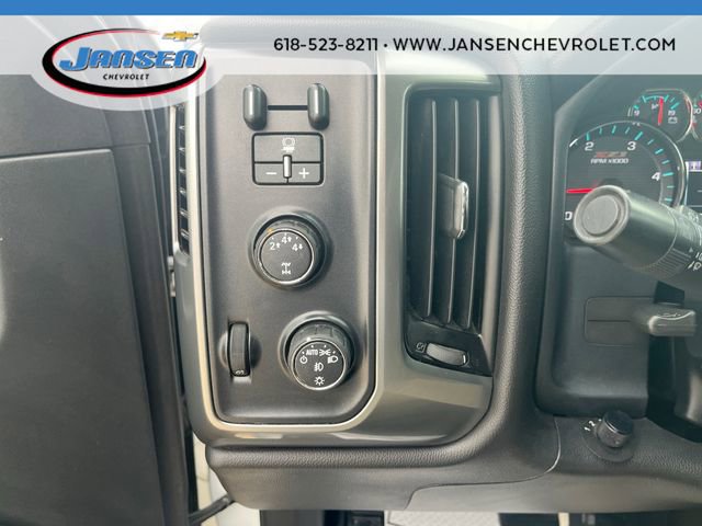 Used 2016 Chevrolet Silverado 2500 LT w/ LT Convenience Package AWD/4WD image 17