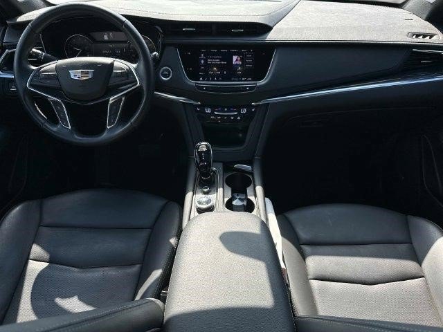 Certified 2023 Cadillac XT5 Premium Luxury AWD/4WD image 13