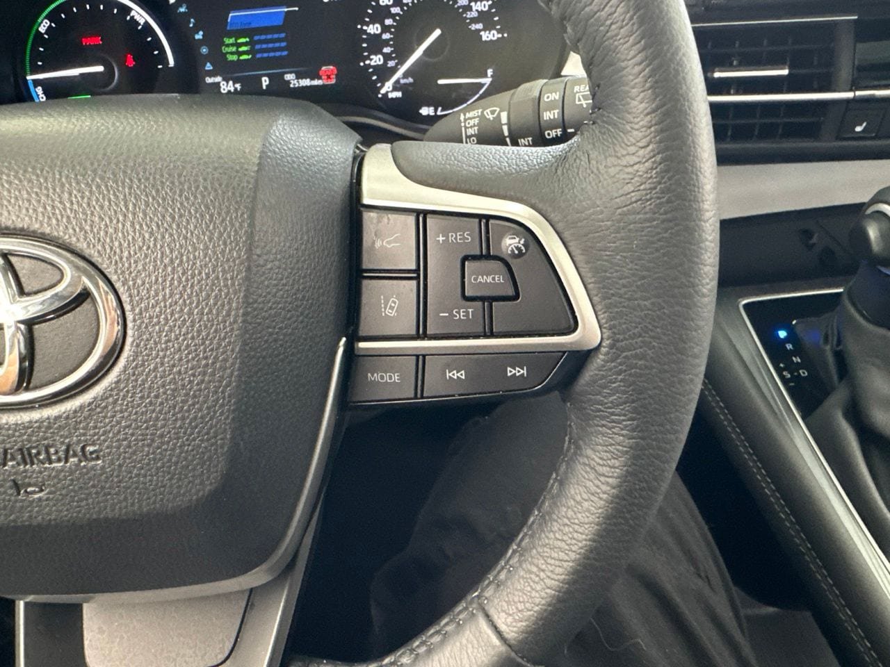 Certified 2025 Toyota Sienna XLE w/ XLE Plus Package AWD/4WD image 22