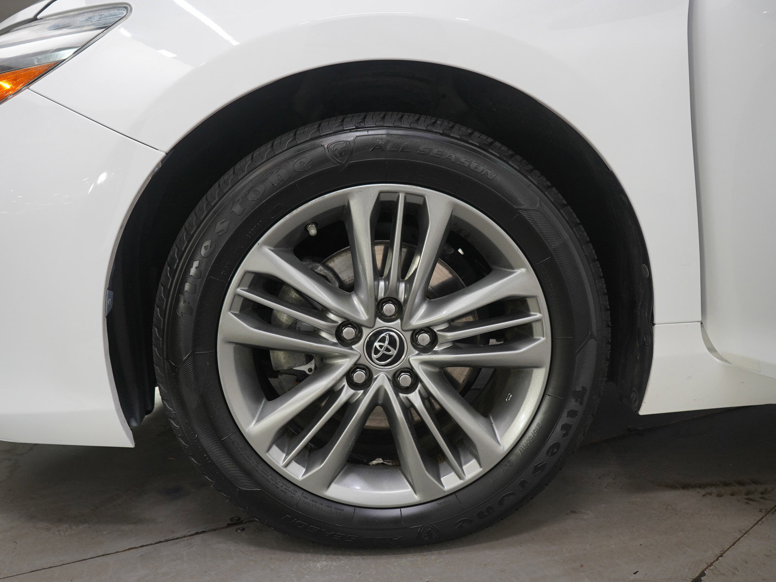 Used 2015 Toyota Camry SE FWD image 27