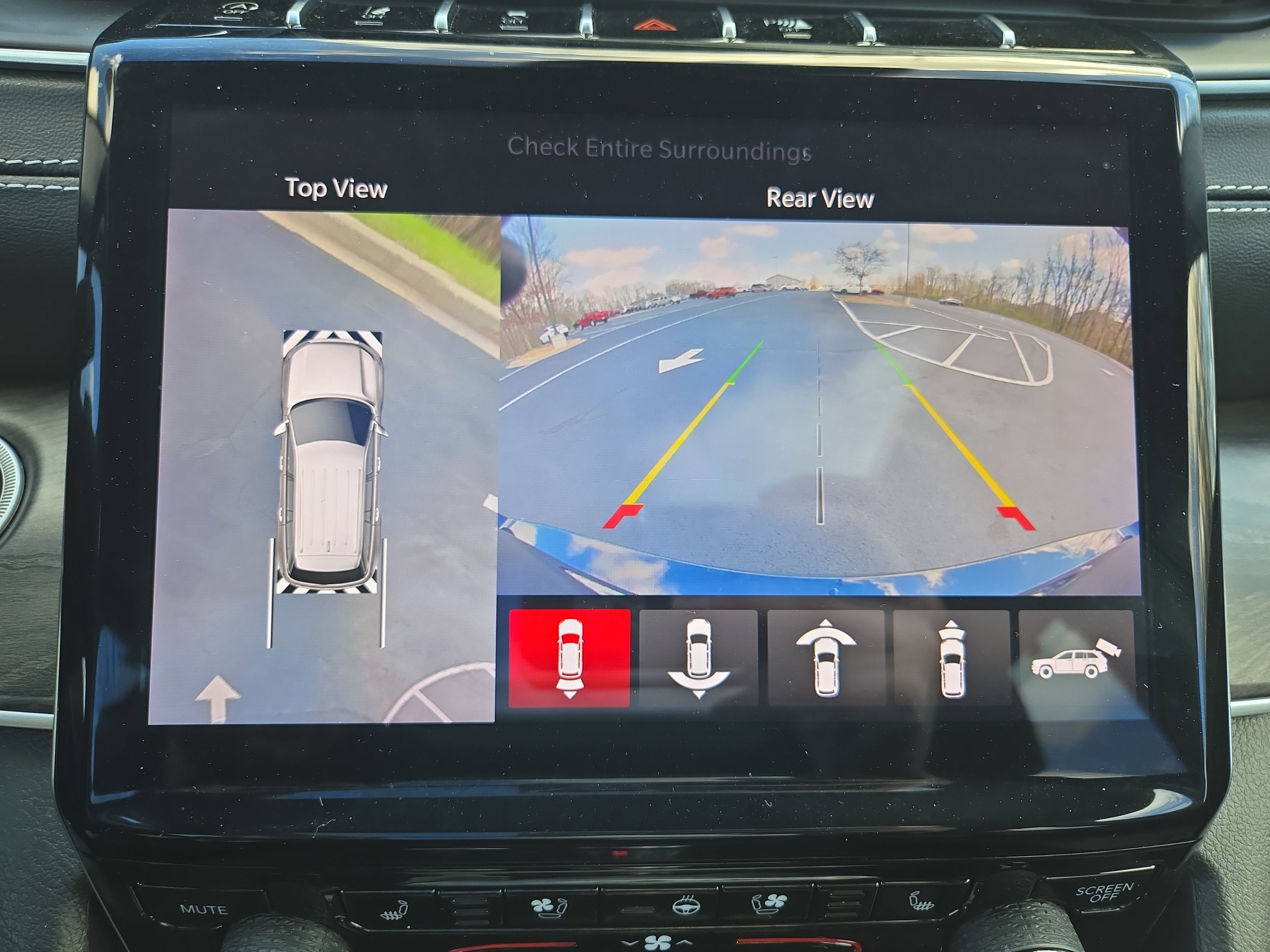 Used 2024 Jeep Grand Cherokee L Limited w/ Luxury Tech Group II image 19