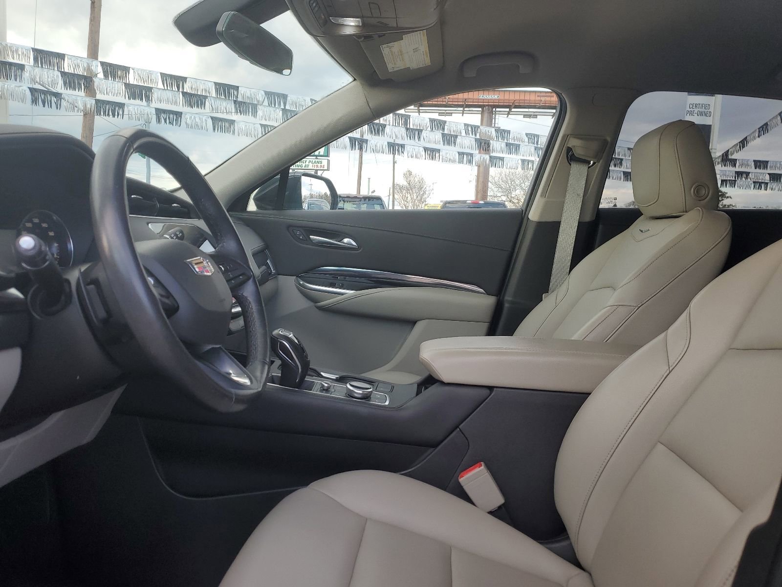 Used 2019 Cadillac XT4 Luxury image 8
