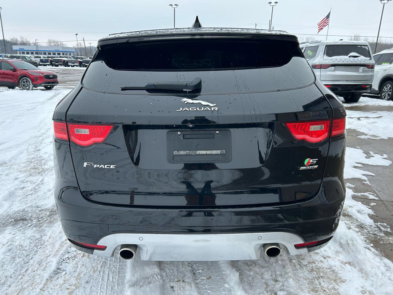 Used 2019 Jaguar F-PACE S image 6