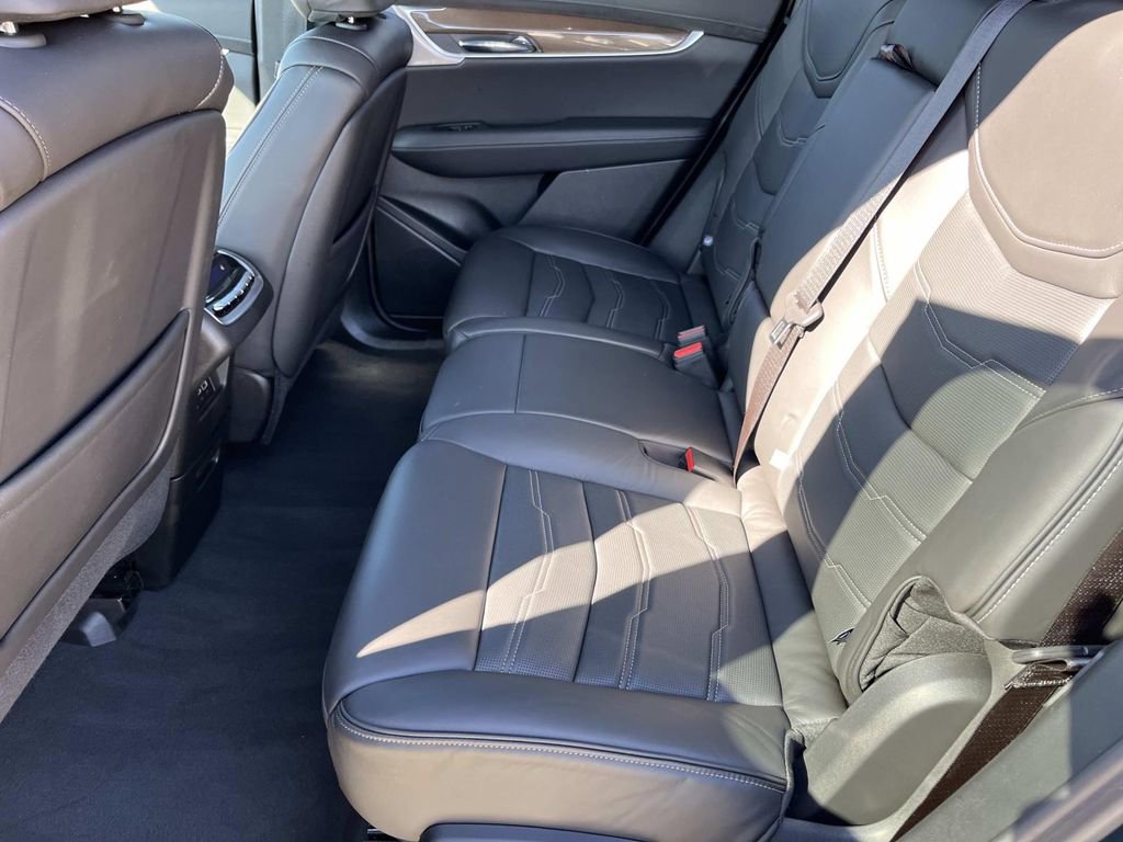 Certified 2025 Cadillac XT6 Sport w/ Platinum Package image 19