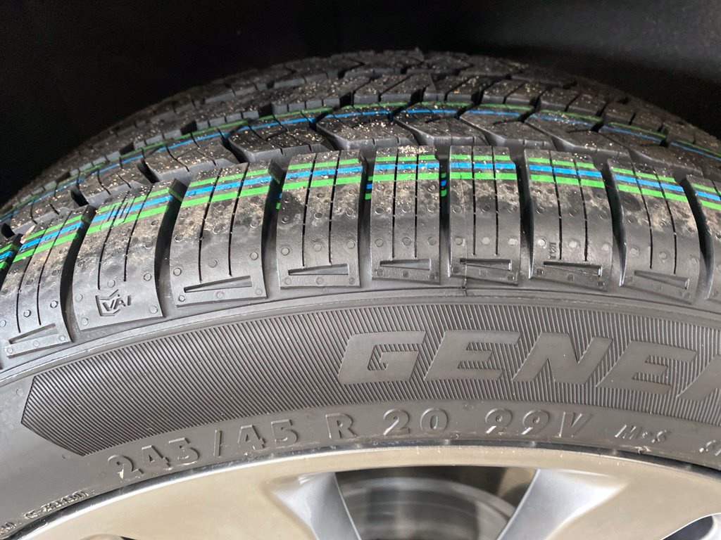 Used 2023 Buick Envision Avenir AWD/4WD image 10