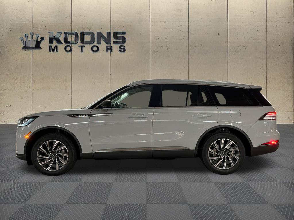 New 2027 Lincoln Aviator AWD image 4