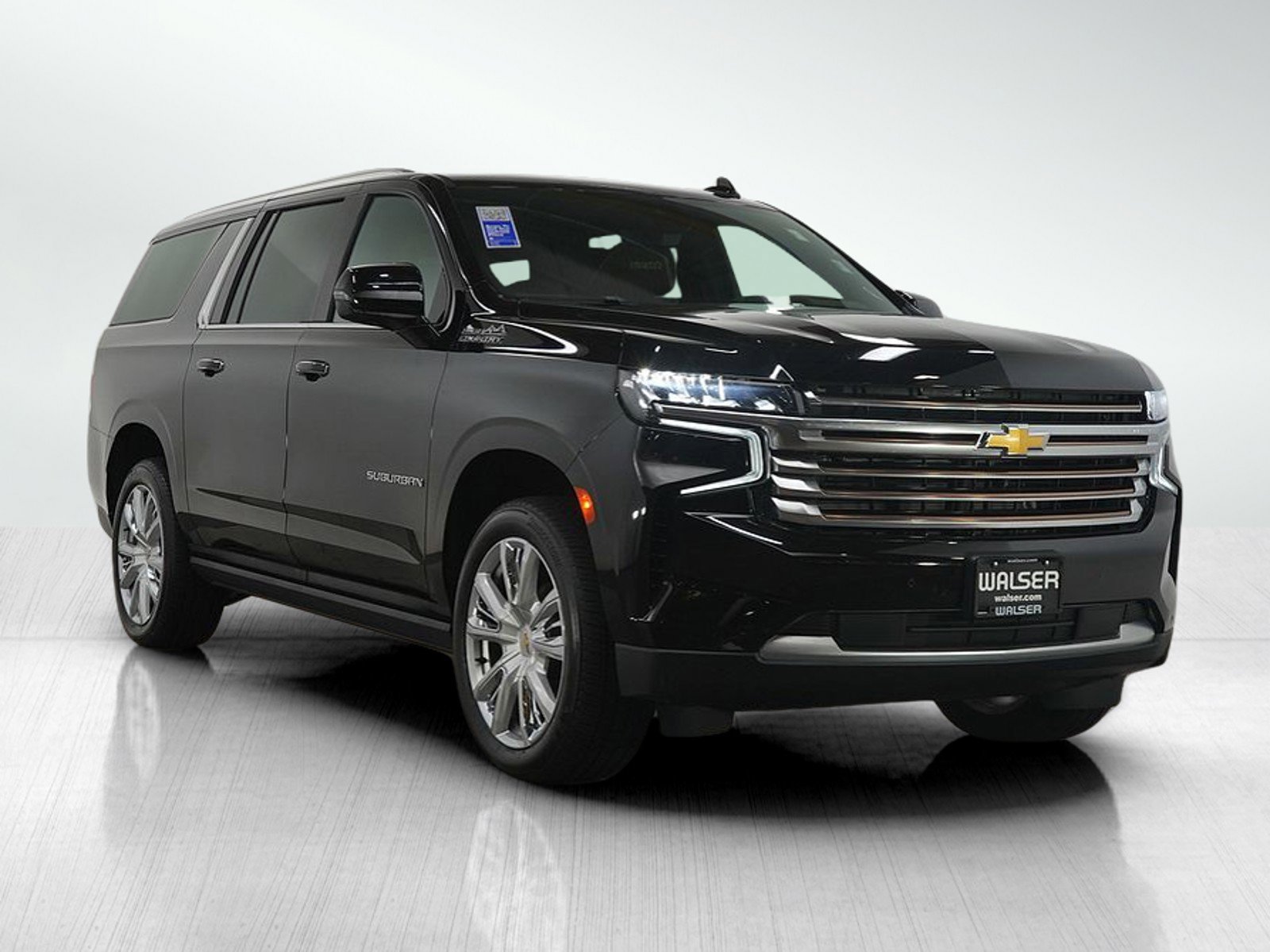Used 2024 Chevrolet Suburban High Country w/ Premium Package image 7