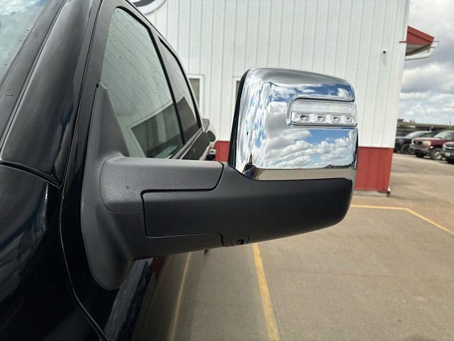 Used 2025 RAM 3500 Laramie image 22