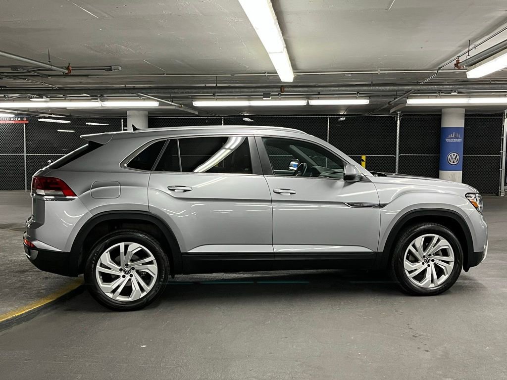 Certified 2020 Volkswagen Atlas Cross Sport SEL image 40