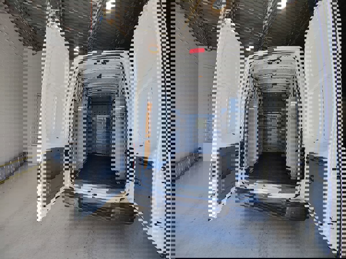 Used 2021 Nissan NV 2500 SV image 8