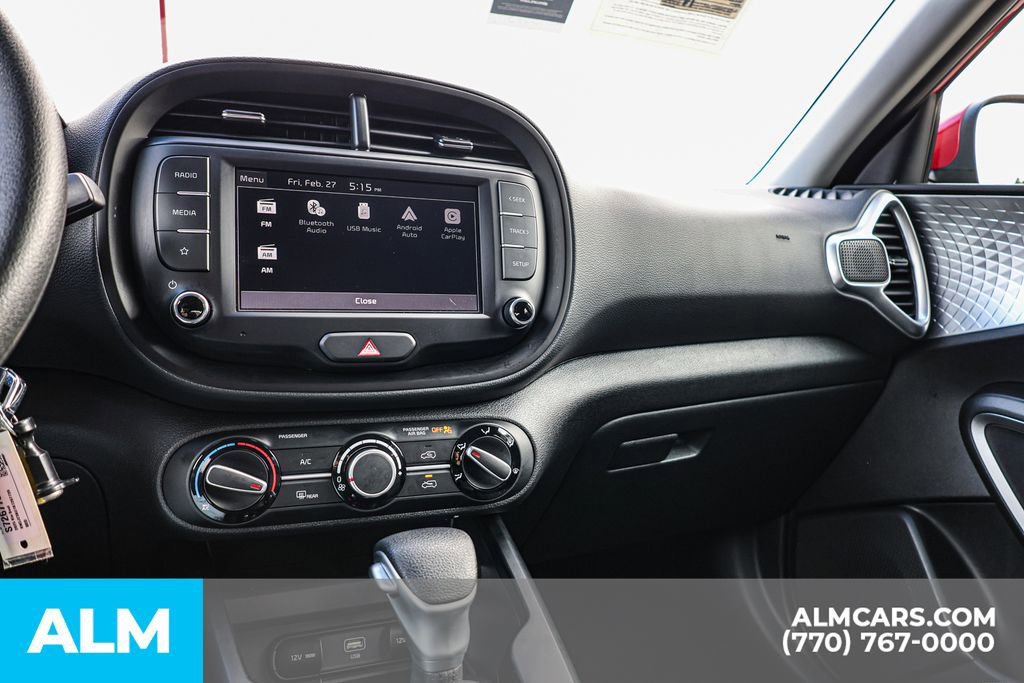 Used 2025 Kia Soul LX w/ LX Technology Package FWD image 40