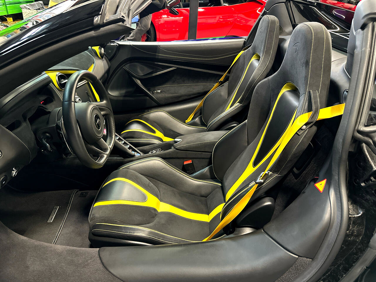 Used 2023 McLaren 720S Performance image 18