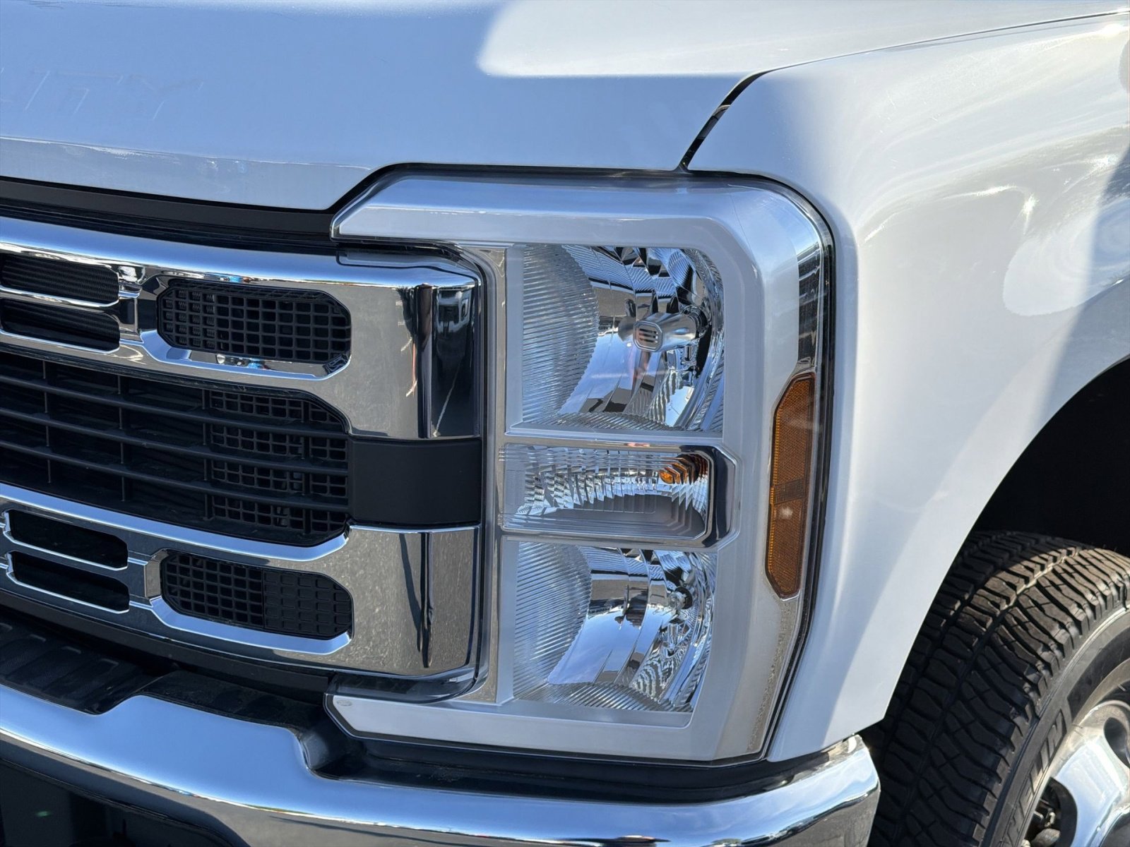 New 2026 Ford F350 XLT w/ 360-Degree Camera Package image 13