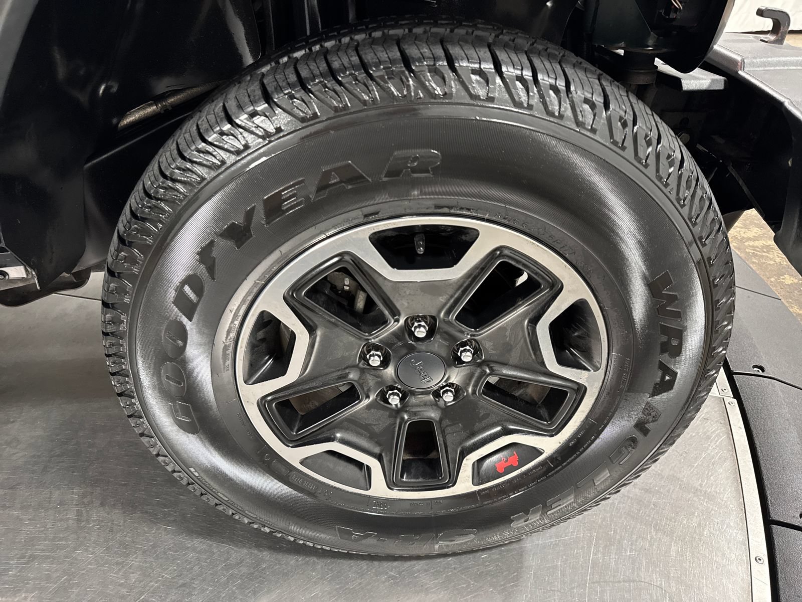 Used 2012 Jeep Wrangler Sport AWD/4WD image 14