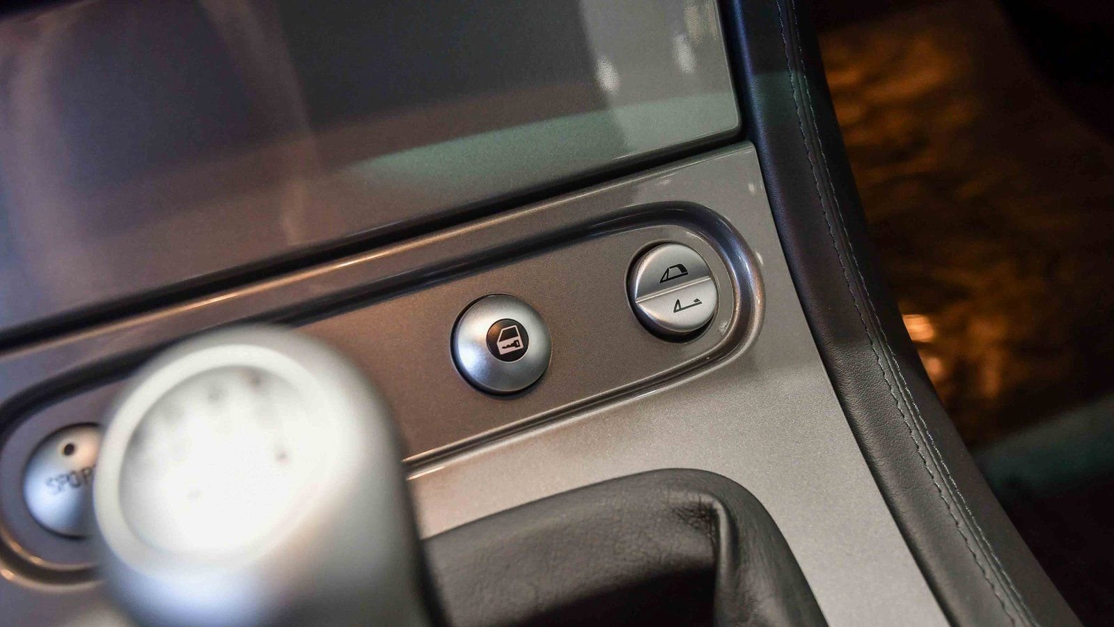 Used 2002 BMW Z8 image 43