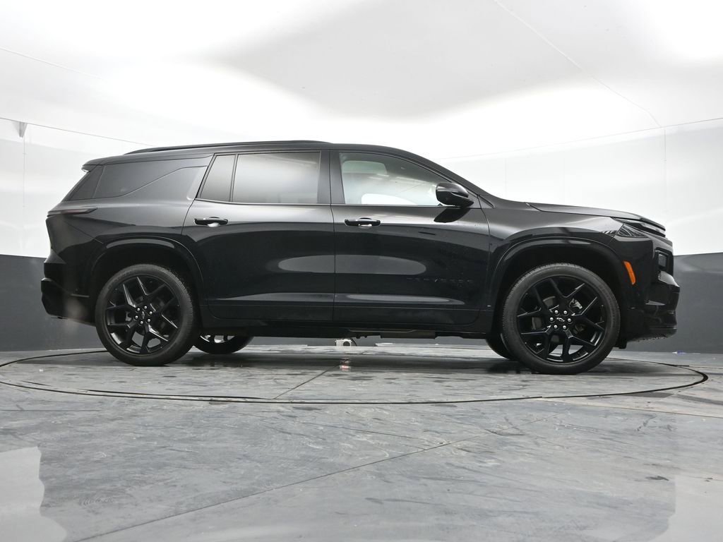 Used 2024 Chevrolet Traverse RS w/ LPO, Floor Liner Package image 48