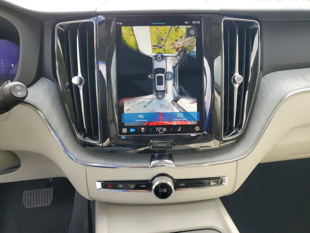 New 2025 Volvo XC60 B5 Plus w/ Protection Package Premier image 11