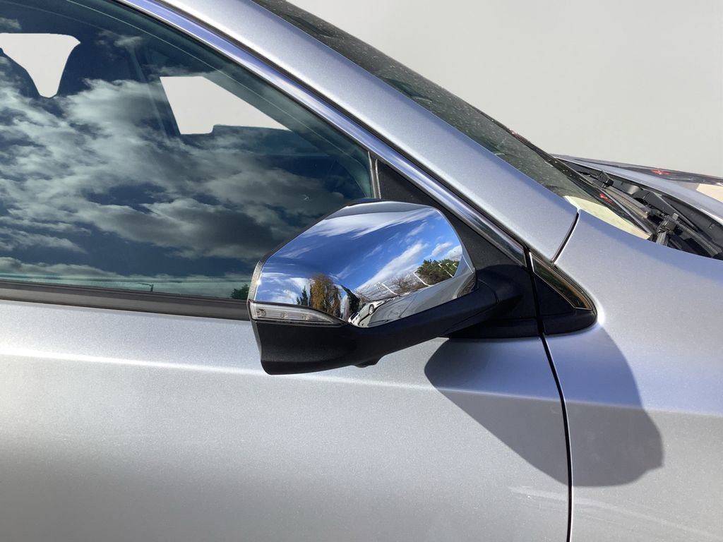 Used 2019 GMC Terrain Denali w/ Advanced Safety Package image 11