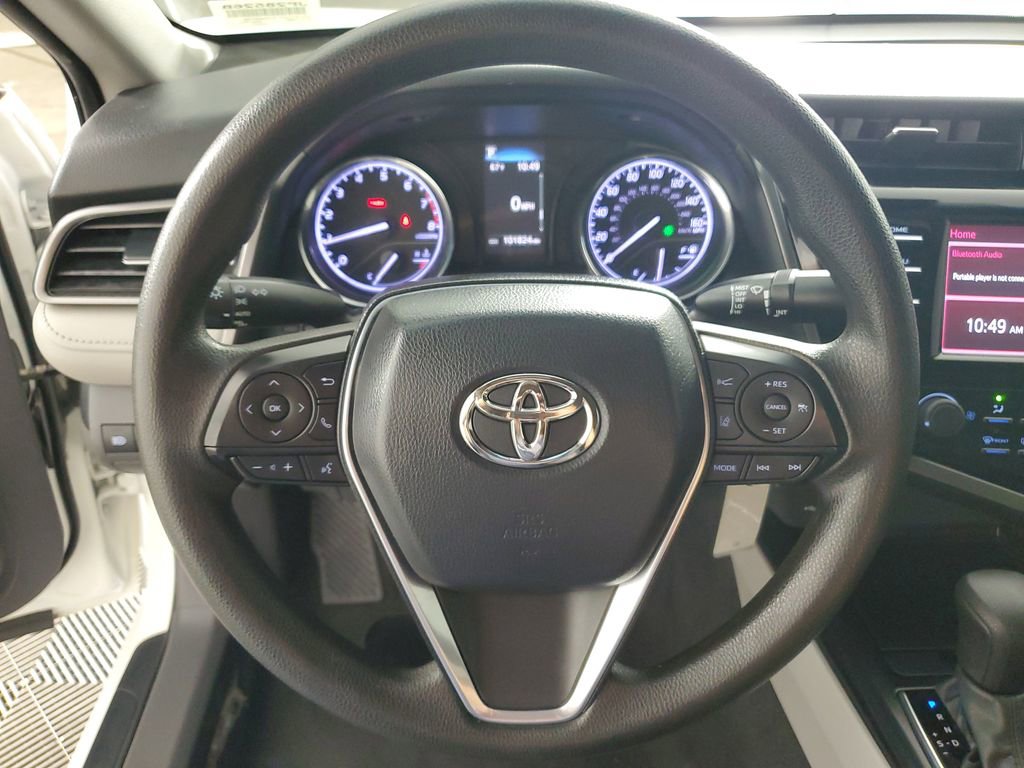 Used 2020 Toyota Camry LE FWD image 19