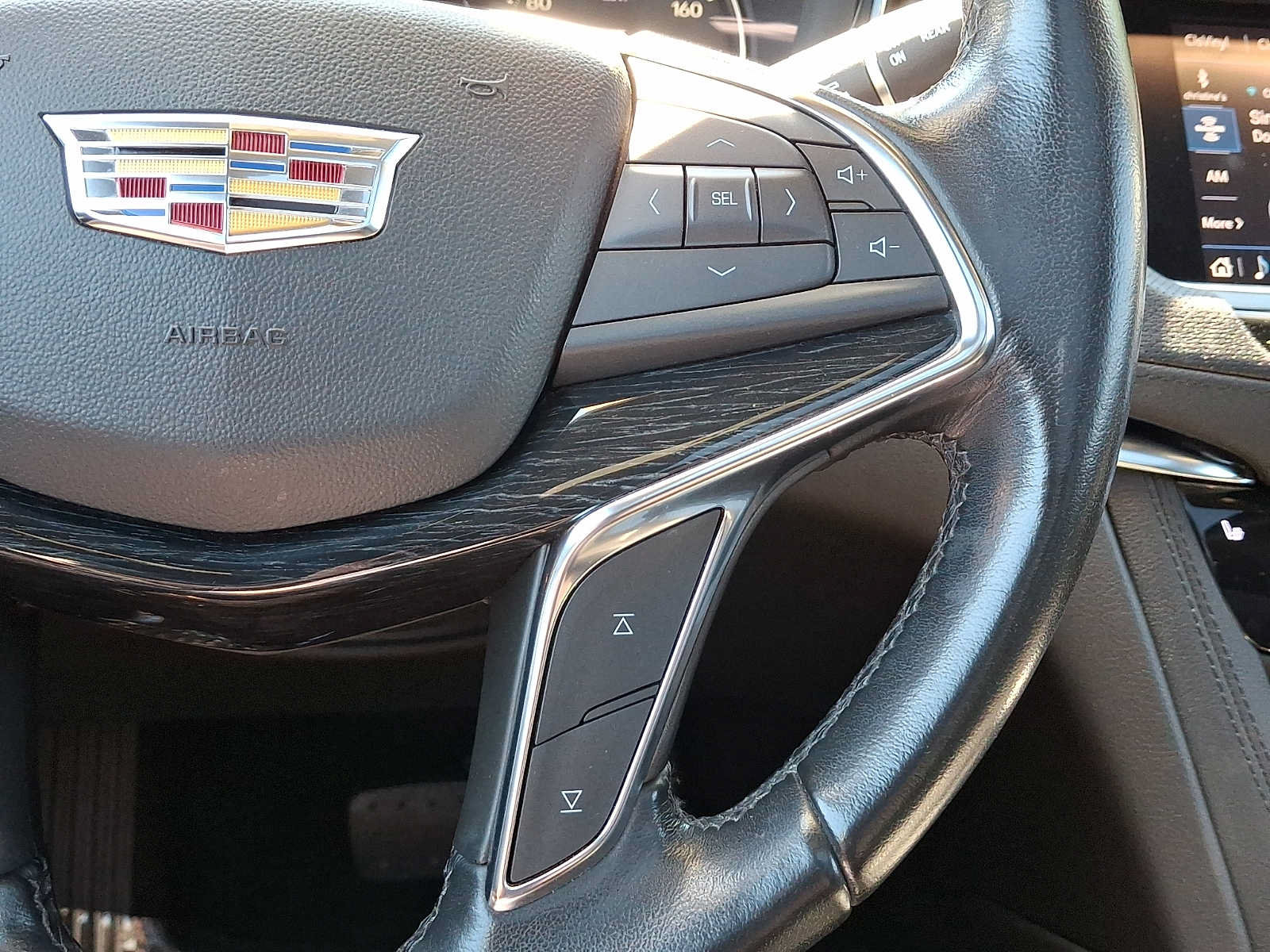 Used 2020 Cadillac XT5 Premium Luxury AWD/4WD image 29
